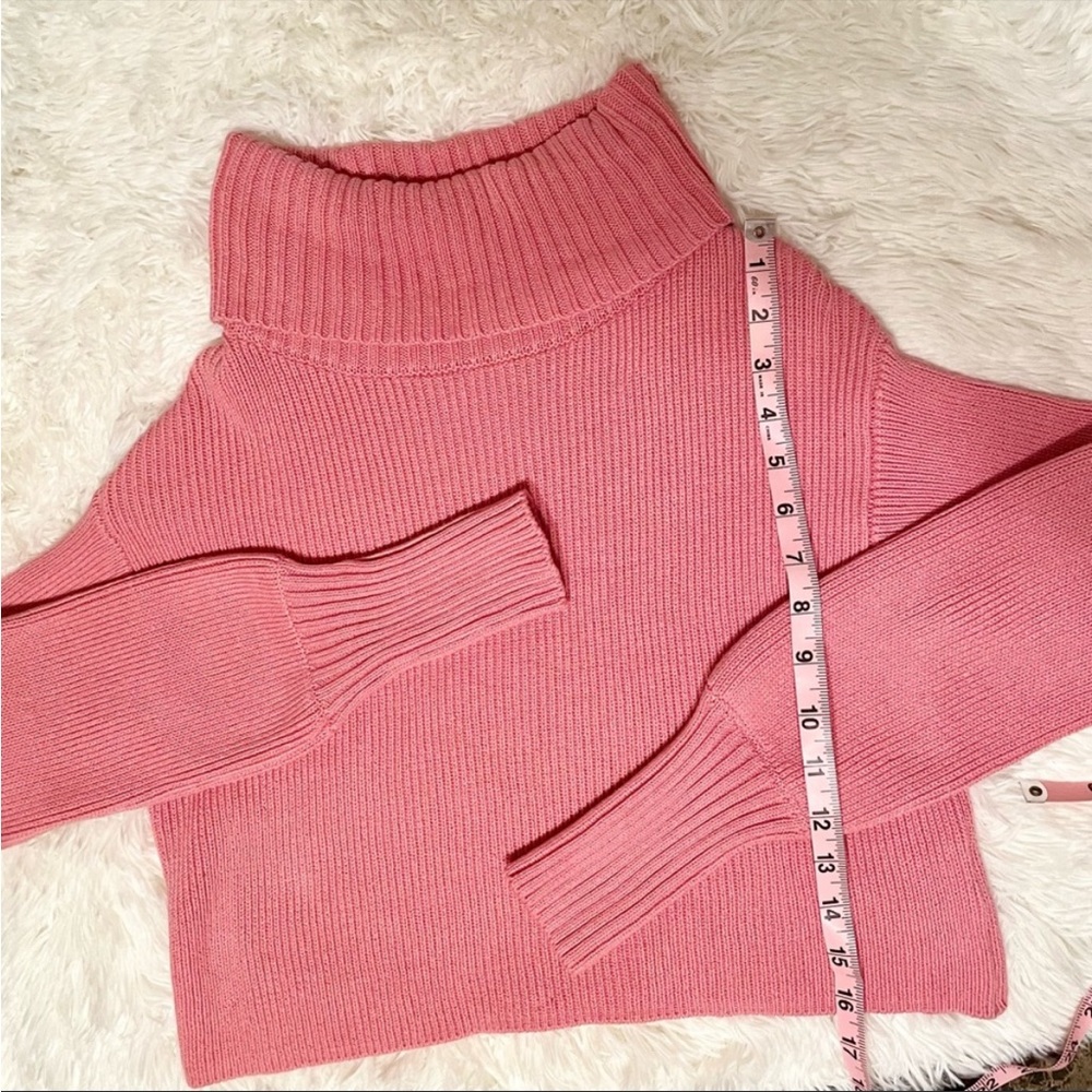 🔥🔥BUNDLE (4) CROP TOPS - Picture 5 of 7